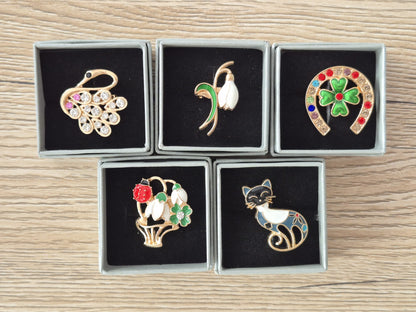 Mărțișor Tip Broșă / Brosche