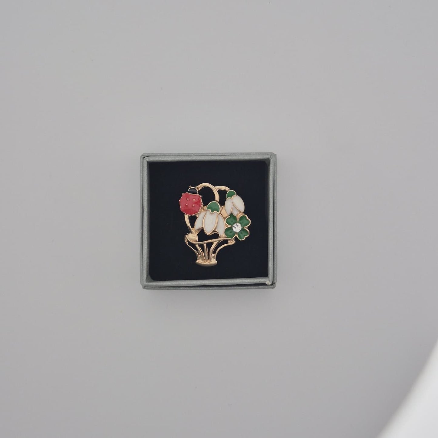 Mărțișor Tip Broșă / Brosche