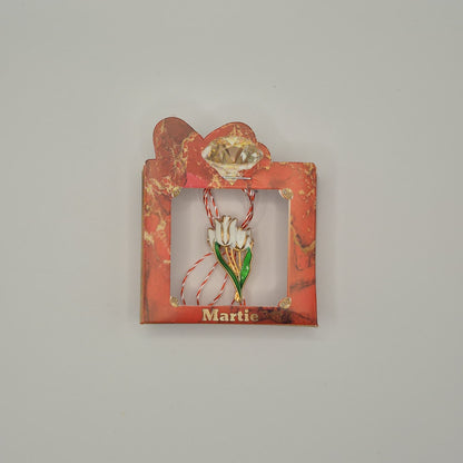 Mărțișor Tip Broșă / Brosche mit rot-weißem Band - Typ 3 (rote Box)