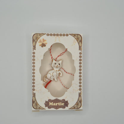 Mărțișor Tip Broșă / Brosche mit rot-weißem Band - Typ 3 (weiße Box)